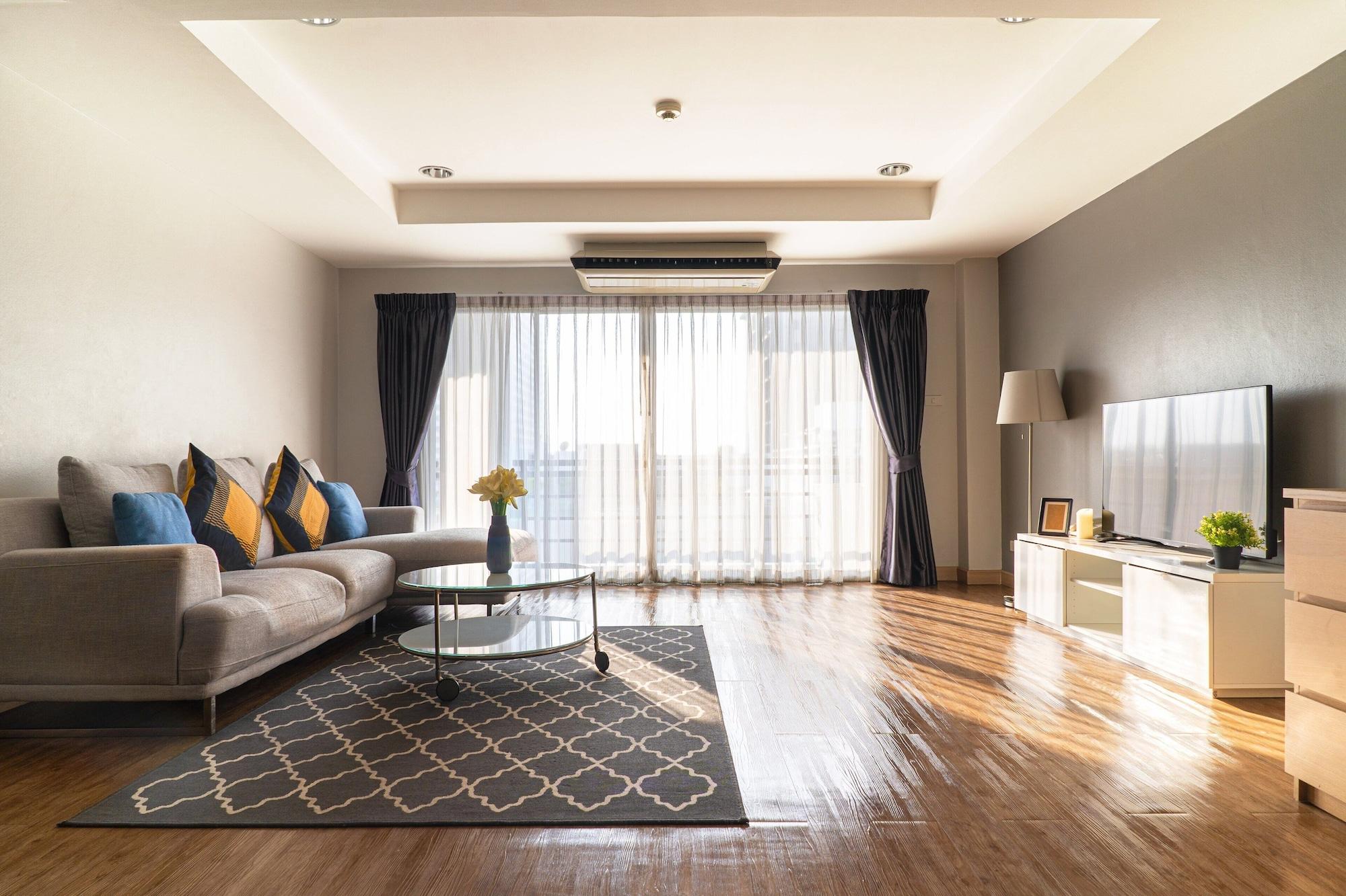 Ploen Place Residence Pattaya Bagian luar foto