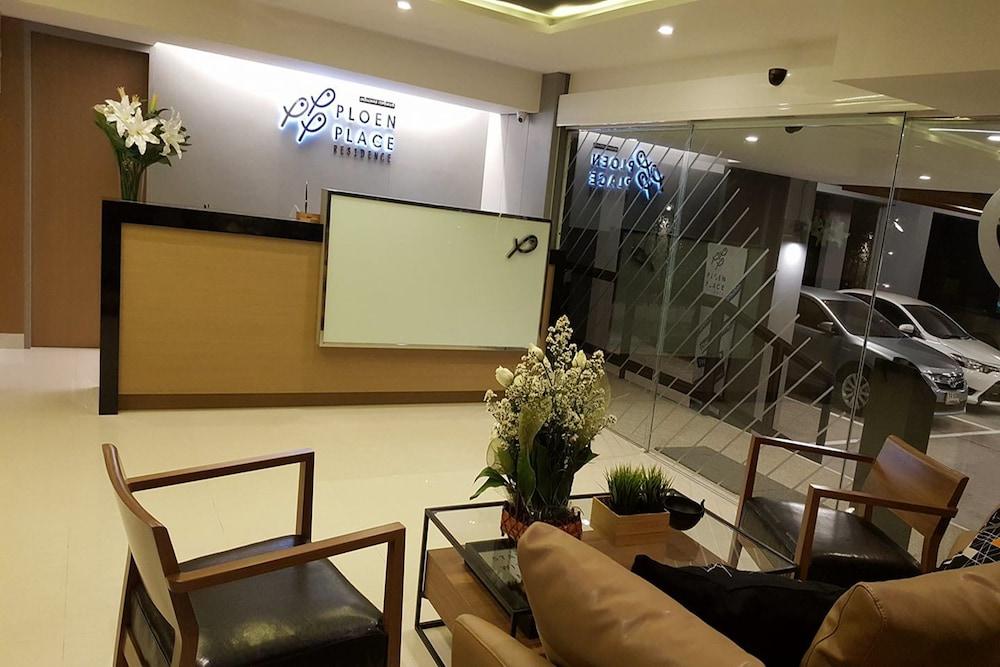 Ploen Place Residence Pattaya Bagian luar foto